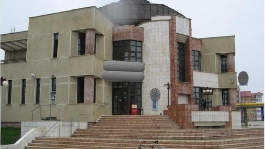 Birou, în Central