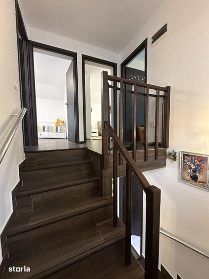 Casă cu 4 camere cu Teren 261 Mp în Berceni