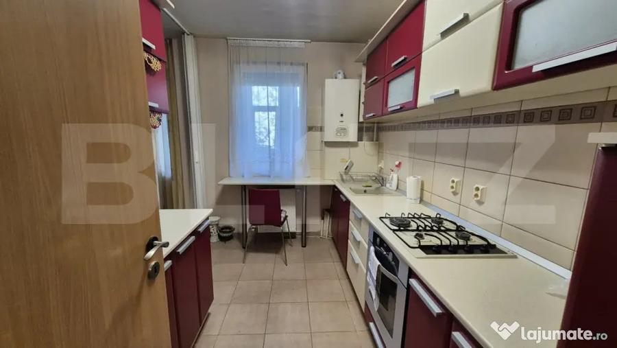 Apartament cu 2 camere decomandat în Micro 16