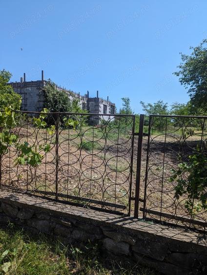 Teren de 1430 mp, în Frecăței