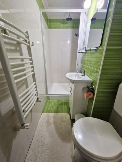Apartament cu 4 camere decomandat în Ultracentral