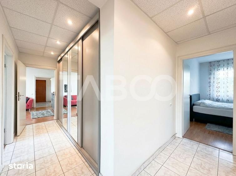 Apartament cu 4 camere semidecomandat în Micro 4