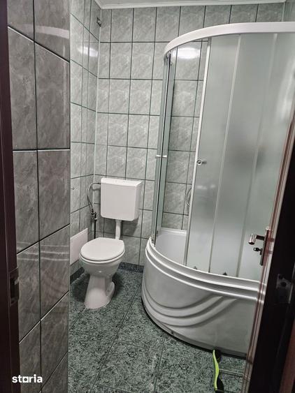 Apartament cu 3 camere semidecomandat, mobilat în Militari