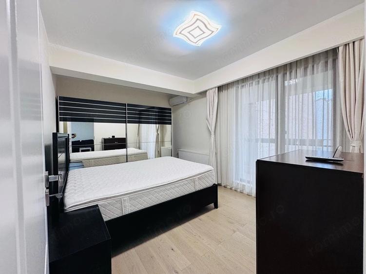 Apartament cu 3 camere semidecomandat în Grivița