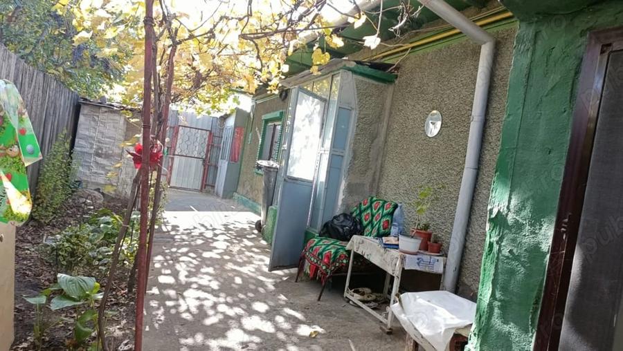 Casă cu 4 camere cu Teren 256 Mp în Radu Negru