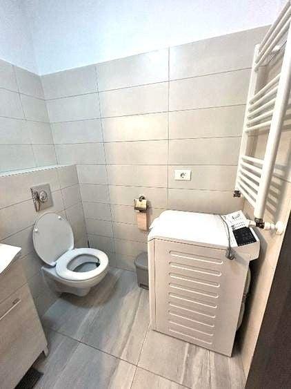 Apartament cu 2 camere decomandat în Mihai Bravu