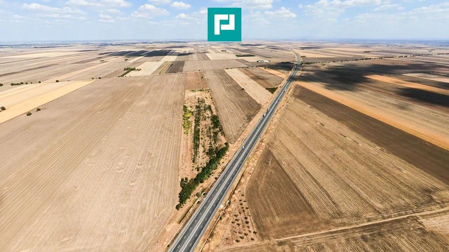 Teren agricol extravilan de 63593 mp, în Periferie