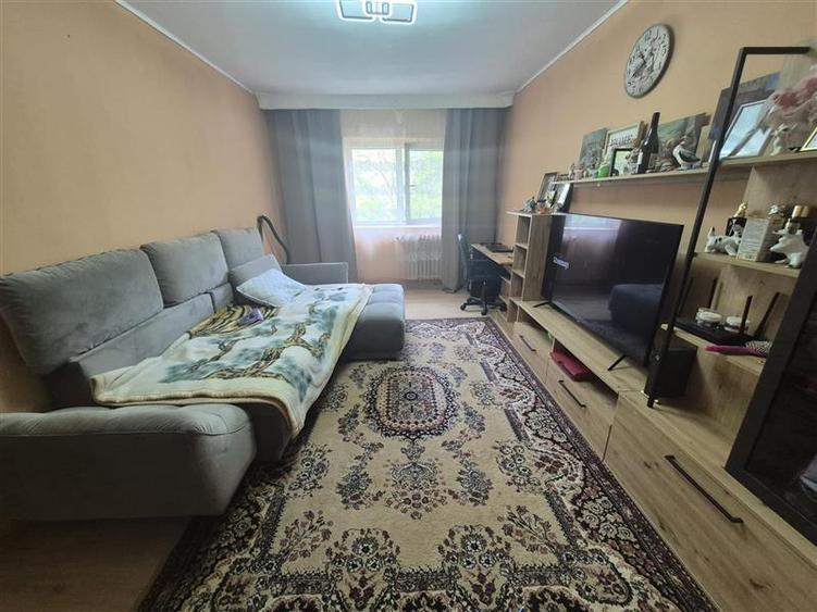 Apartament 3 camere decomandat zona Galata-Iasi - 1