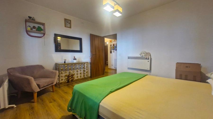 Apartament cu 2 camere decomandat, mobilat în Sebastian