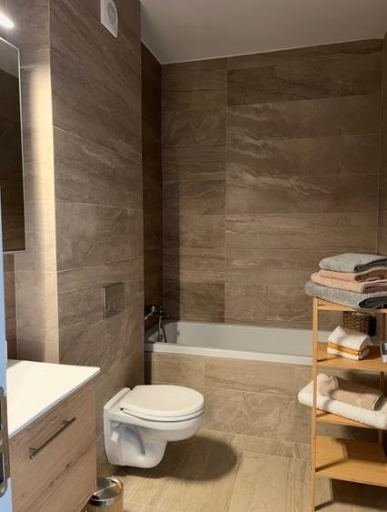 Apartament cu 2 camere decomandat în Berceni