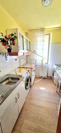 Apartament cu 2 camere decomandat, mobilat în Torontalului