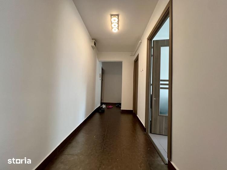Apartament cu 3 camere semidecomandat în Odobescu