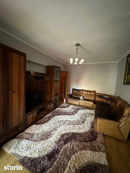 Apartament cu 3 camere în Debarcader