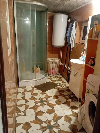 Casă cu 4 camere în Valea Plopilor