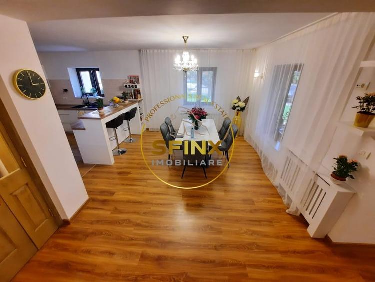 Duplex cu 5 camere cu Canalizare în Iancu Nicolae