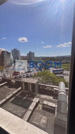 Apartament cu 2 camere, mobilat în Central