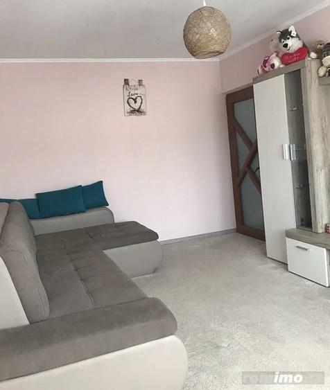 Apartament cu 2 camere decomandat în Victoriei