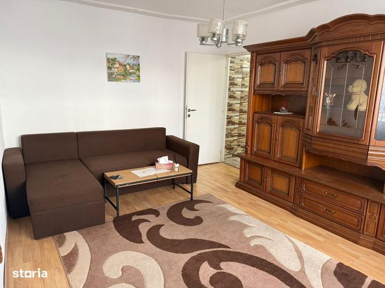 Apartament cu 2 camere semidecomandat în Micro 5