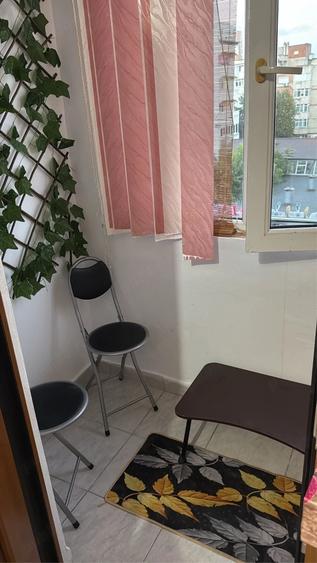Apartament cu 3 camere decomandat în Mangalia