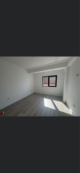 Casă cu 4 camere în Moșnița Nouă