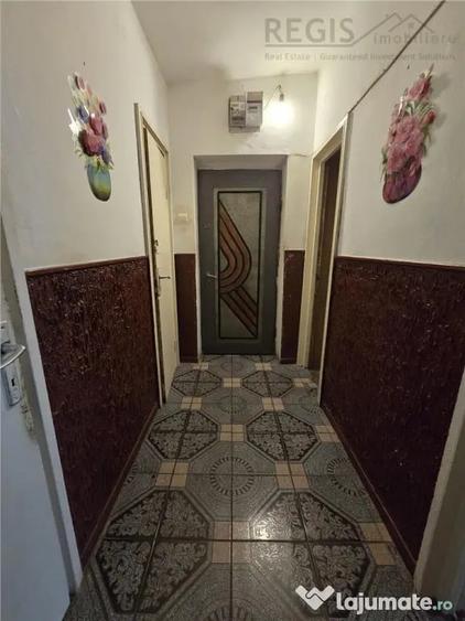 Apartament cu 4 camere semidecomandat în Stupini