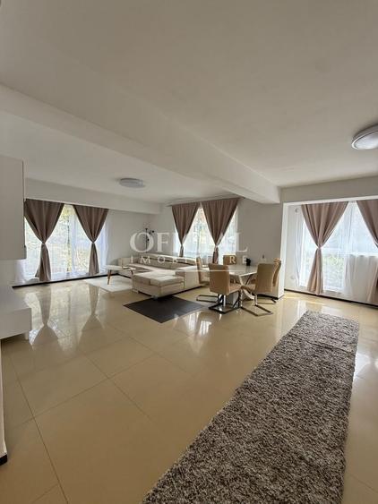 Apartament cu 3 camere semidecomandat, mobilat în Florești