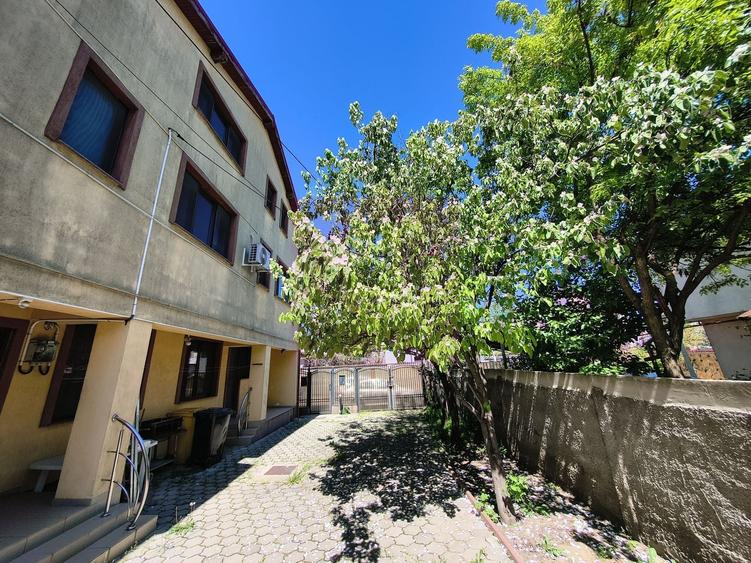 Casă individuală cu 4 camere cu Canalizare în Antiaeriană