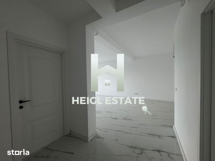 Apartament cu 3 camere în Dumbrăvița