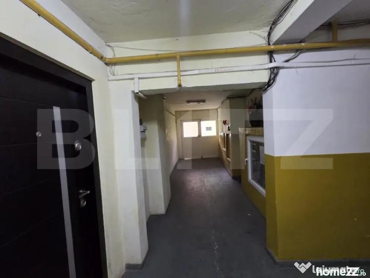 Apartament cu 3 camere decomandat în Est