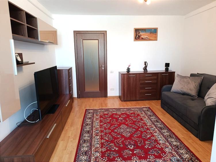 Garsonieră semidecomandată în Costin Georgian
