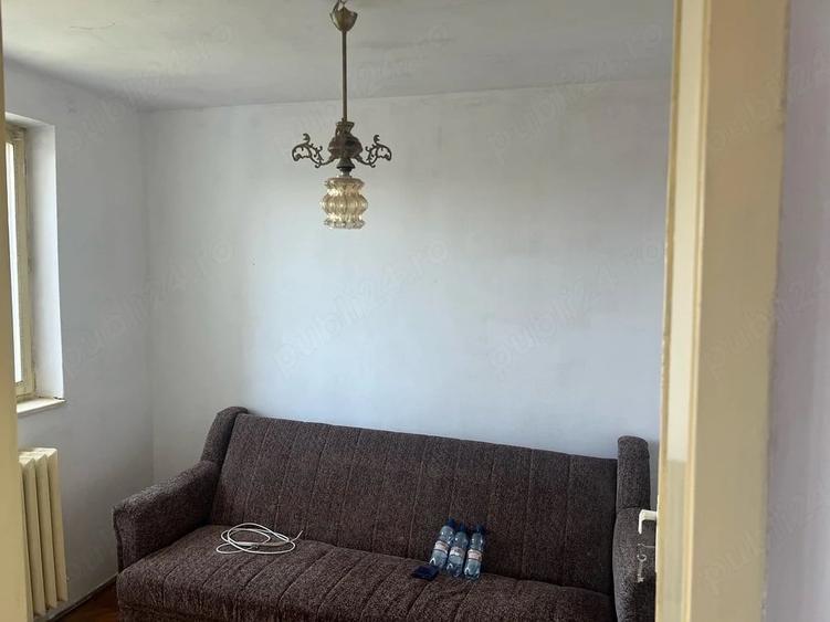 Apartament cu 3 camere nedecomandat în Micro 1