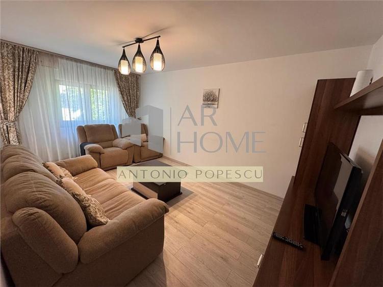 Apartament 3 camere, in Ploiesti, zona 9 Mai. - 2