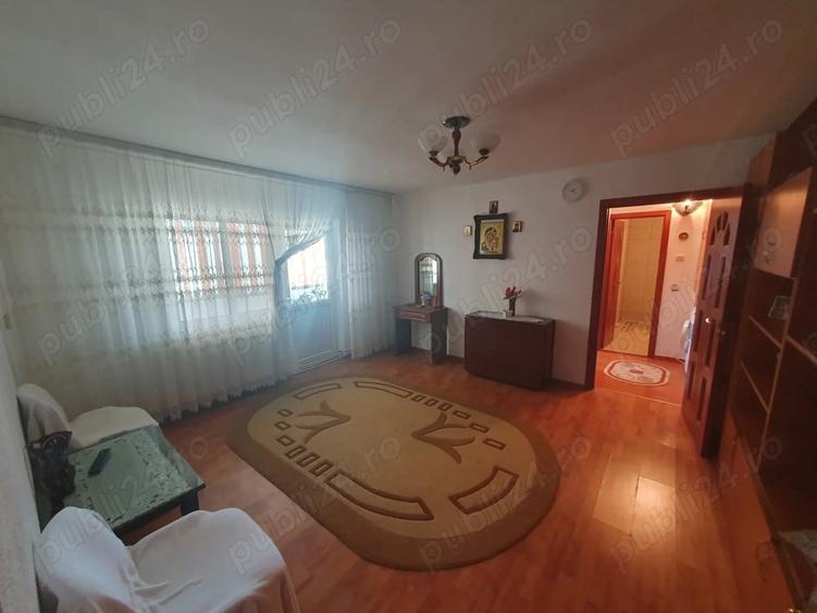 Apartament cu 2 camere semidecomandat în Dorobanți 1