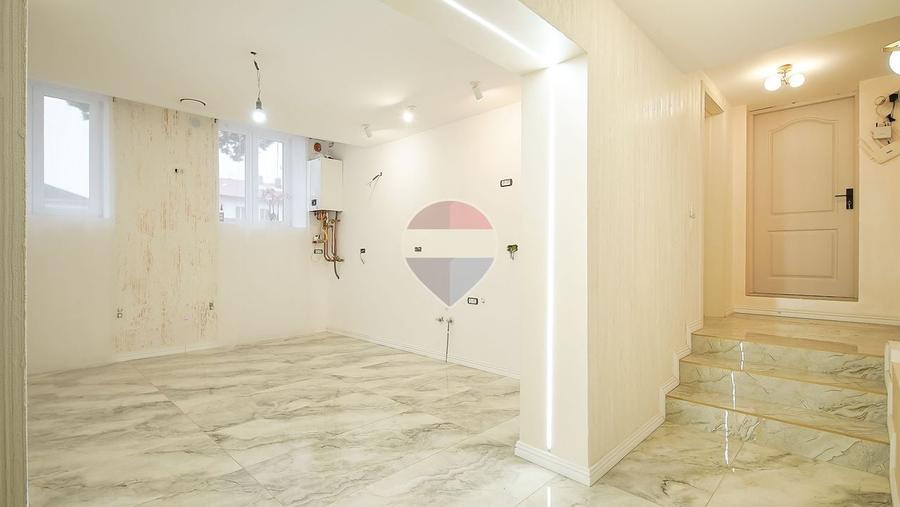 Apartament cu 3 camere decomandat în Bod