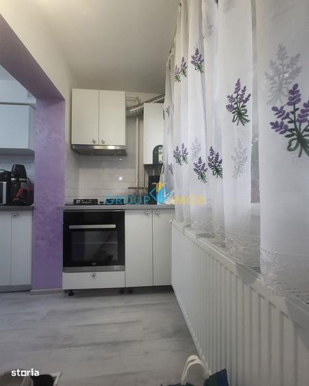 Apartament cu 3 camere decomandat în Narcisa