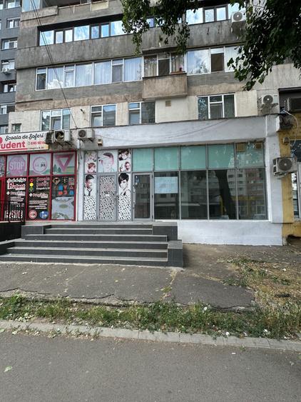 Spațiu comercial, de 65 mp, în Exterior Vest