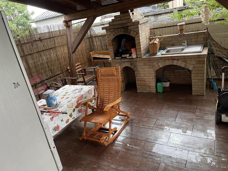 Casă cu 4 camere cu Teren 350 Mp în Central