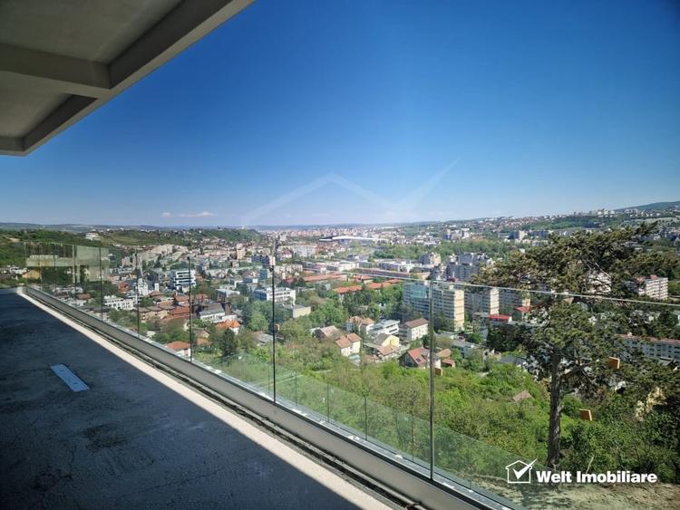 Duplex cu 5 camere cu Canalizare în Grigorescu