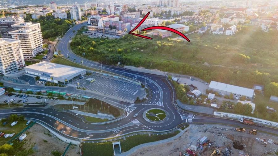 Apartament cu 3 camere semidecomandat în Zorilor