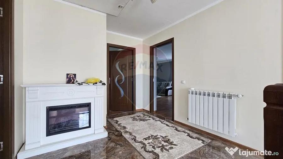 Casă cu 6 camere cu Teren 3600 Mp în Hănțești
