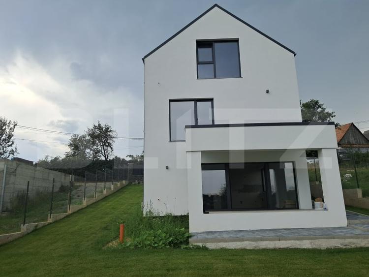 Casă individuală cu 4 camere cu Teren 873 Mp în Feleacu