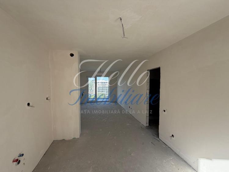 Apartament cu 3 camere semidecomandat în Zorilor