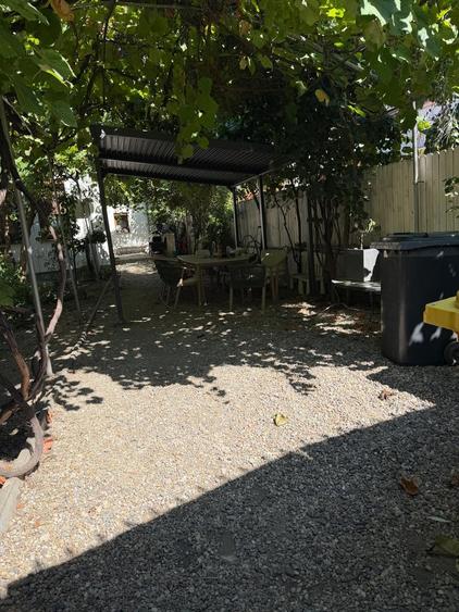Casă individuală cu 4 camere cu Canalizare în Cotroceni