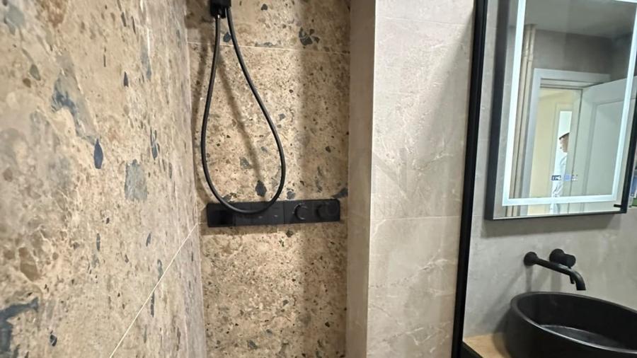 Apartament cu 2 camere semidecomandat în Colentina