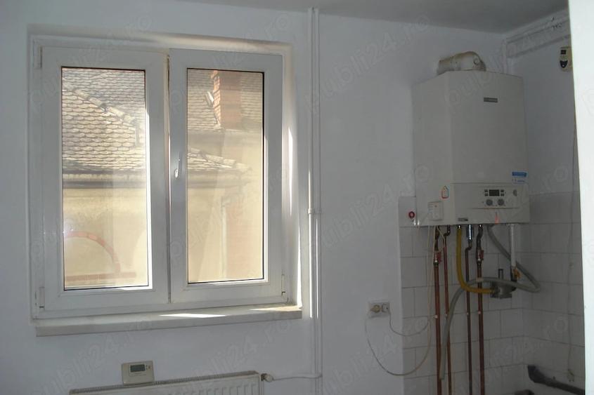 De vanzare apartament 2 camere, zona Balcescu - 3