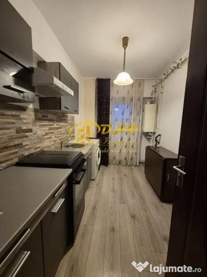 Apartament cu 2 camere decomandat în Nicolina