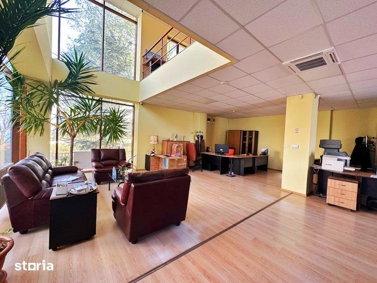 Spațiu comercial, de 451 mp, în Central