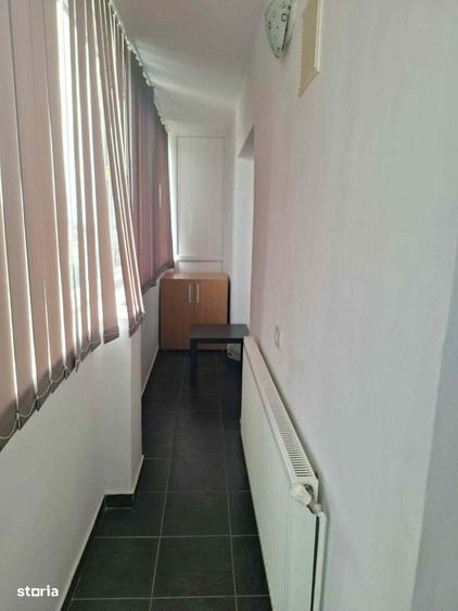 Apartament cu 2 camere decomandat în Rovine