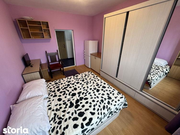 Apartament cu 2 camere, mobilat în Far