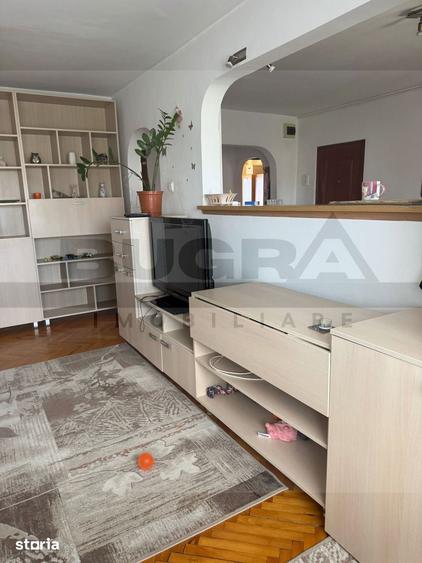 Apartament cu 4 camere în Mărăști